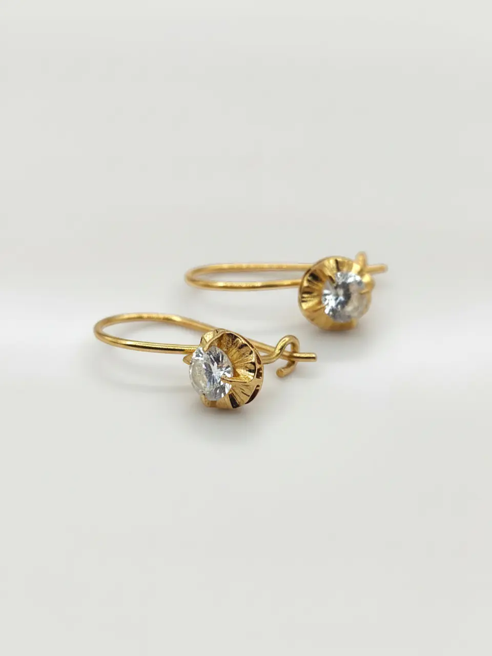 Aros Chatón Fulgor de Circón Oro 18k 6