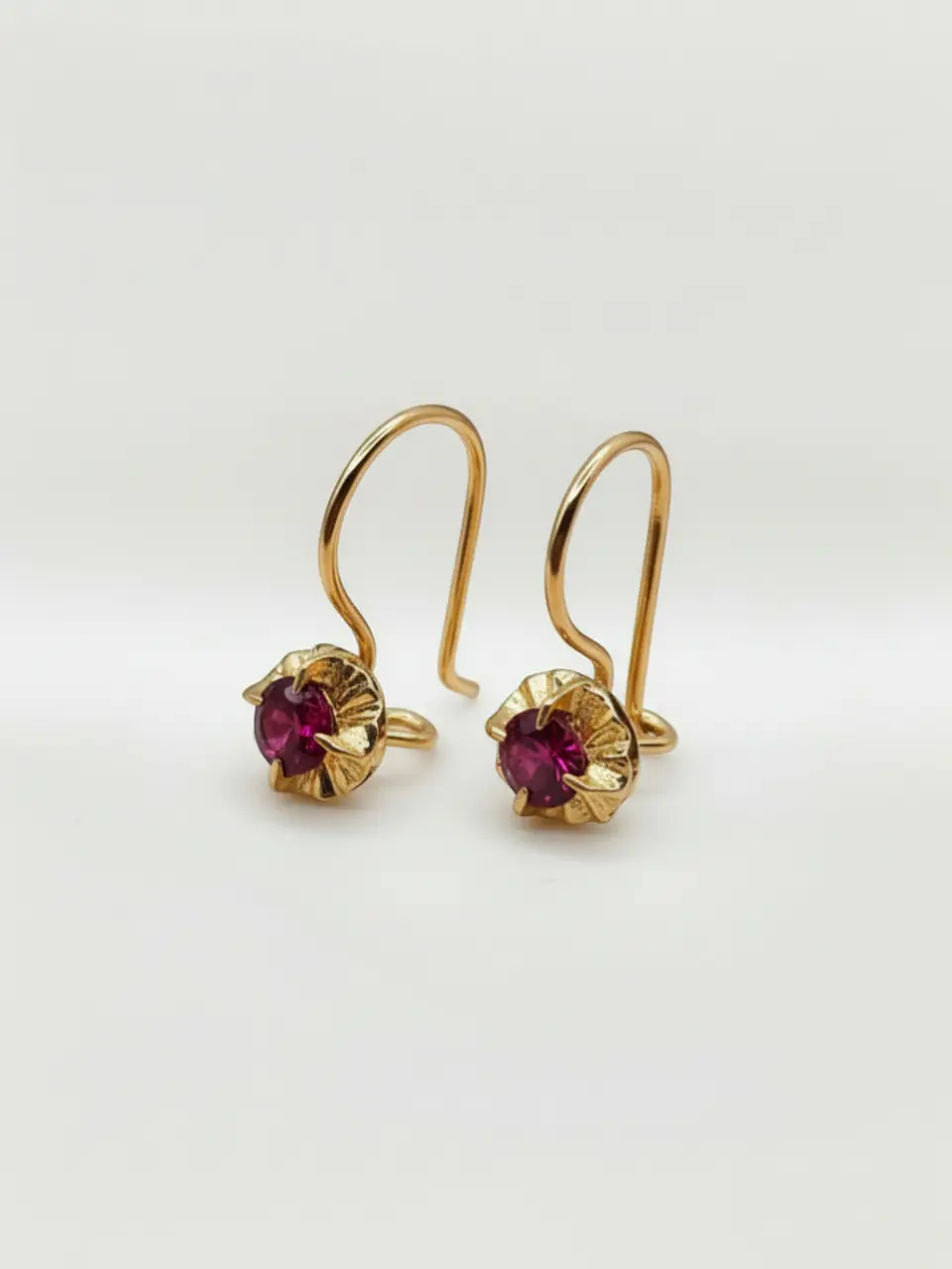 Aros Chatón Pasión de Rubí Oro 18k 5