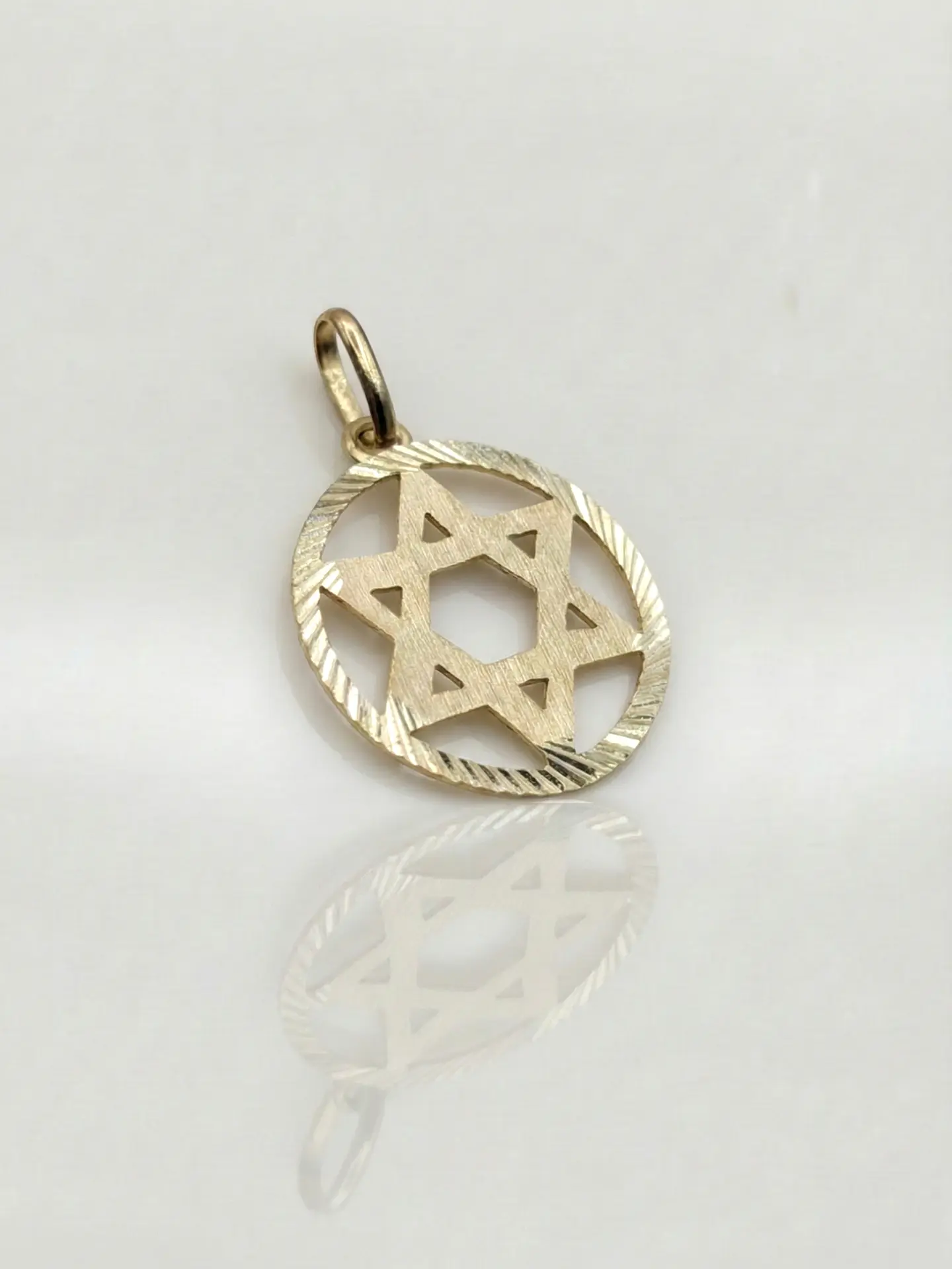 Colgante Estrella de David Sagrada Oro 18k 4