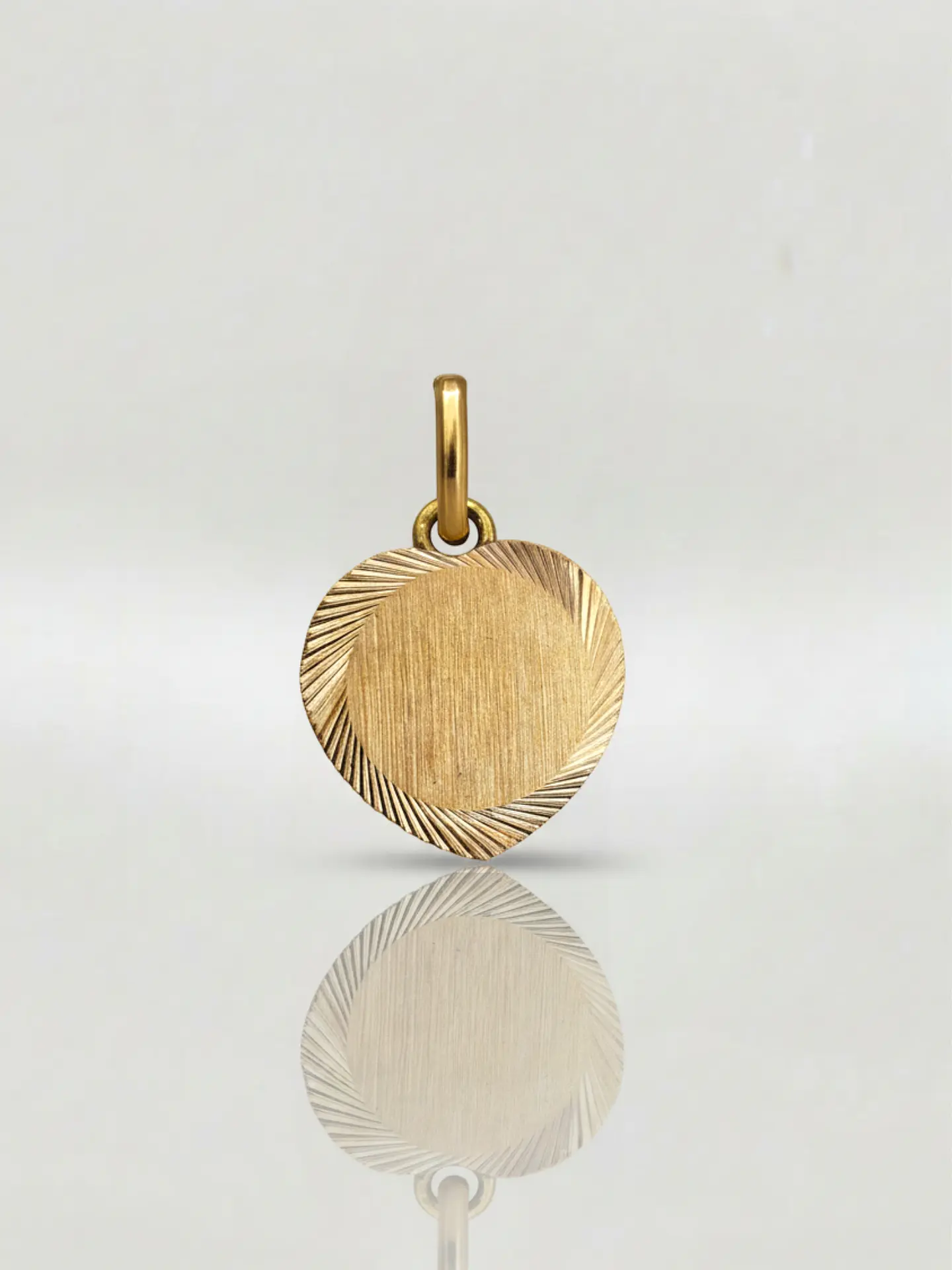 Colgante Disco Corazón Satín Oro 18k 1