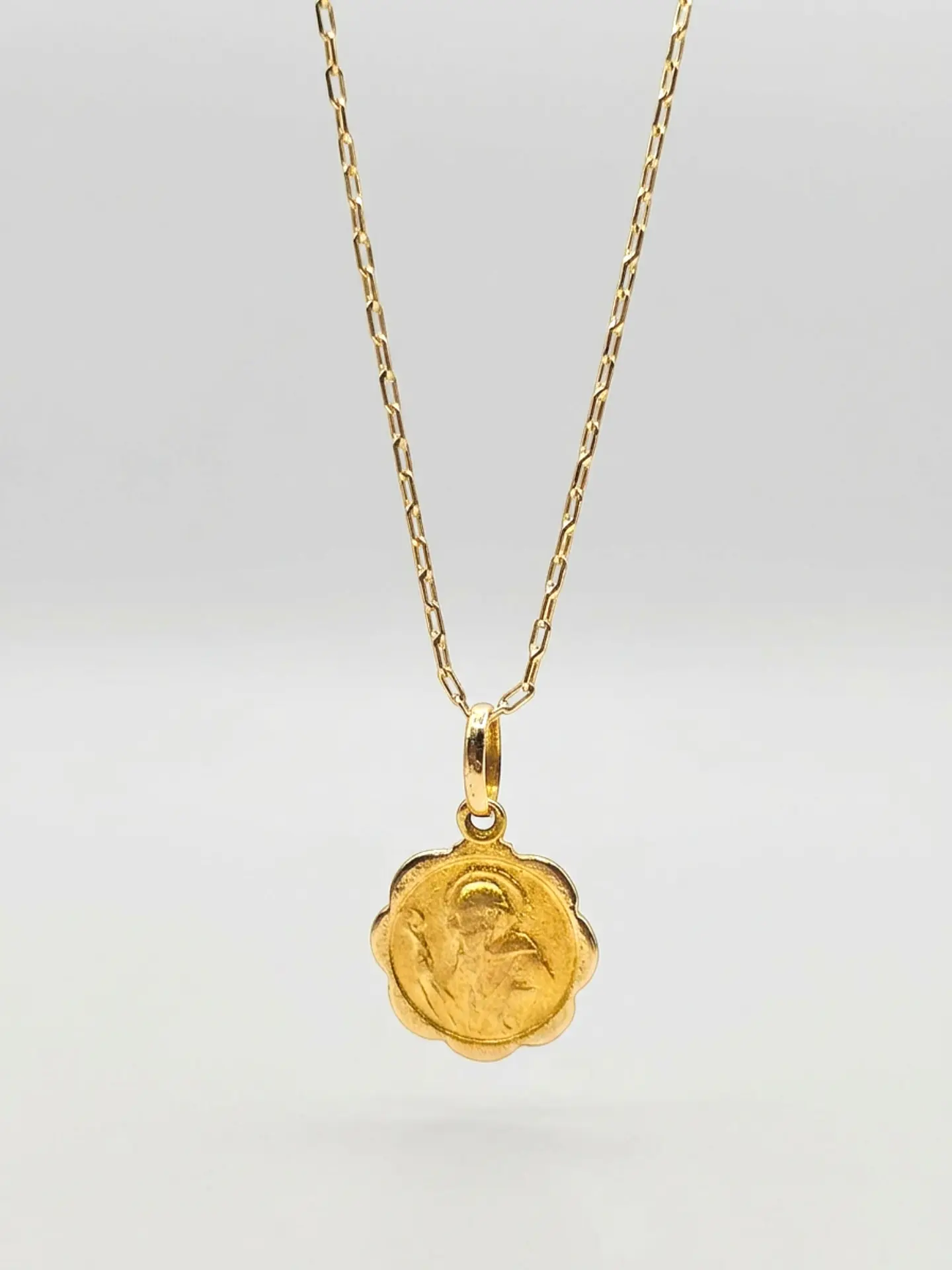 Cadena Protección Sagrada San Benito Oro 18k 1