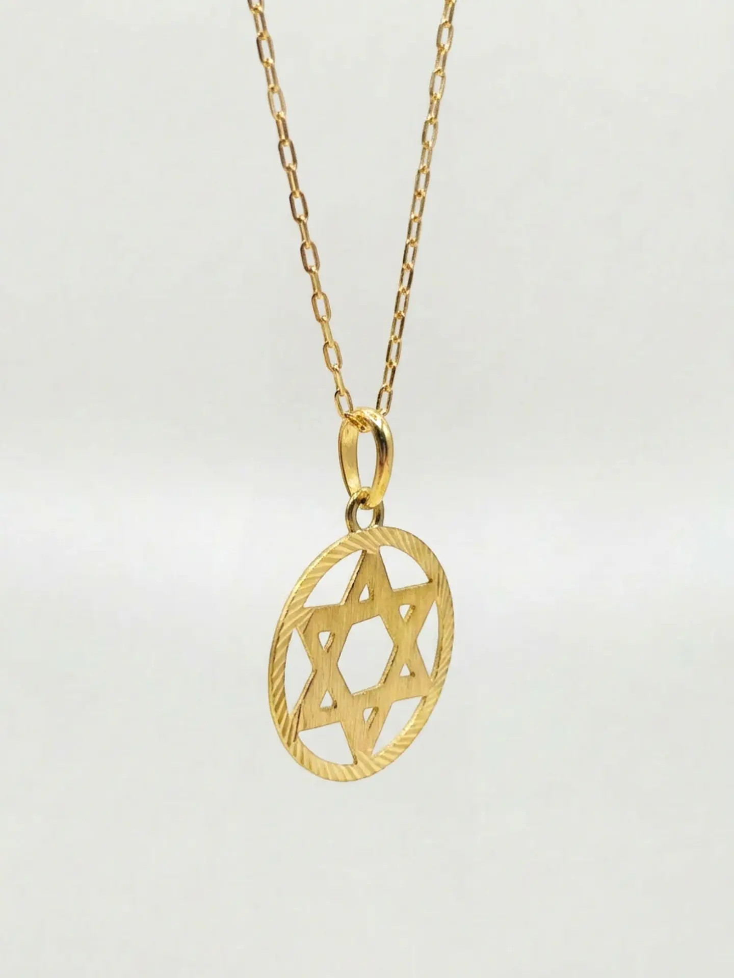 Cadena Estrella de David Satín Sagrada Oro 18k 2