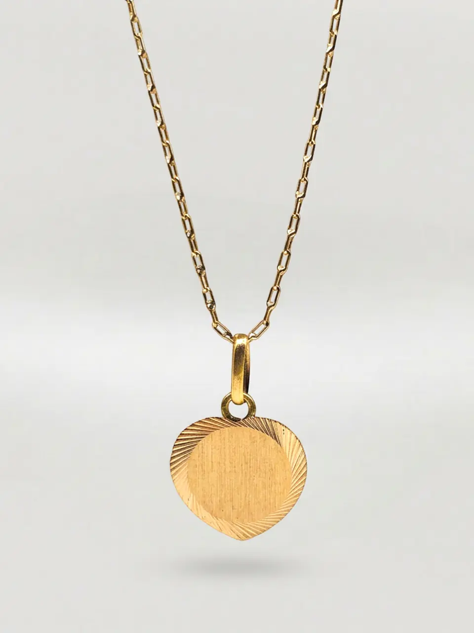 Cadena Corazón Satín Delicado Oro 18k 4