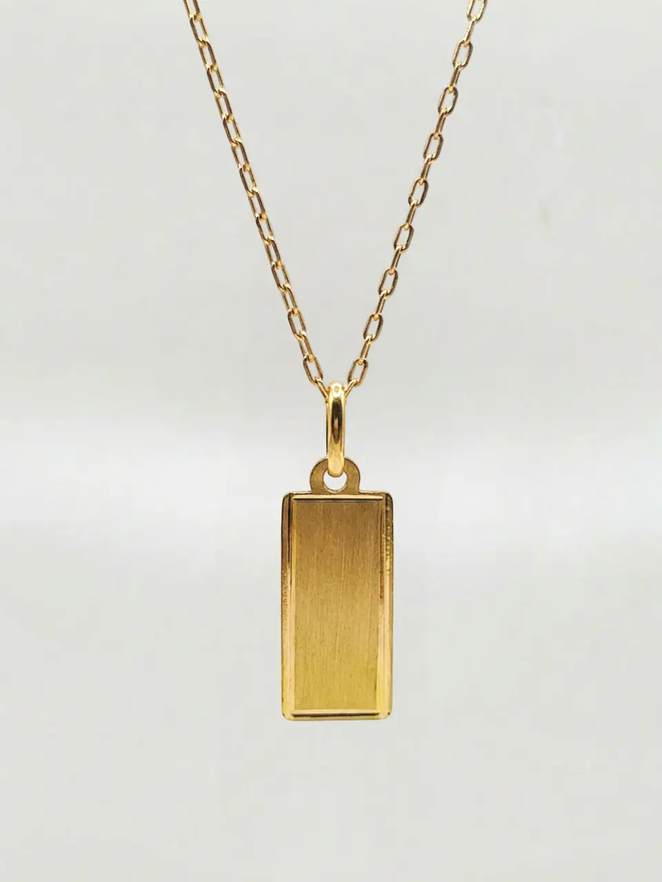 Cadena Placa Vanguardia Rectangular Oro 18k 1