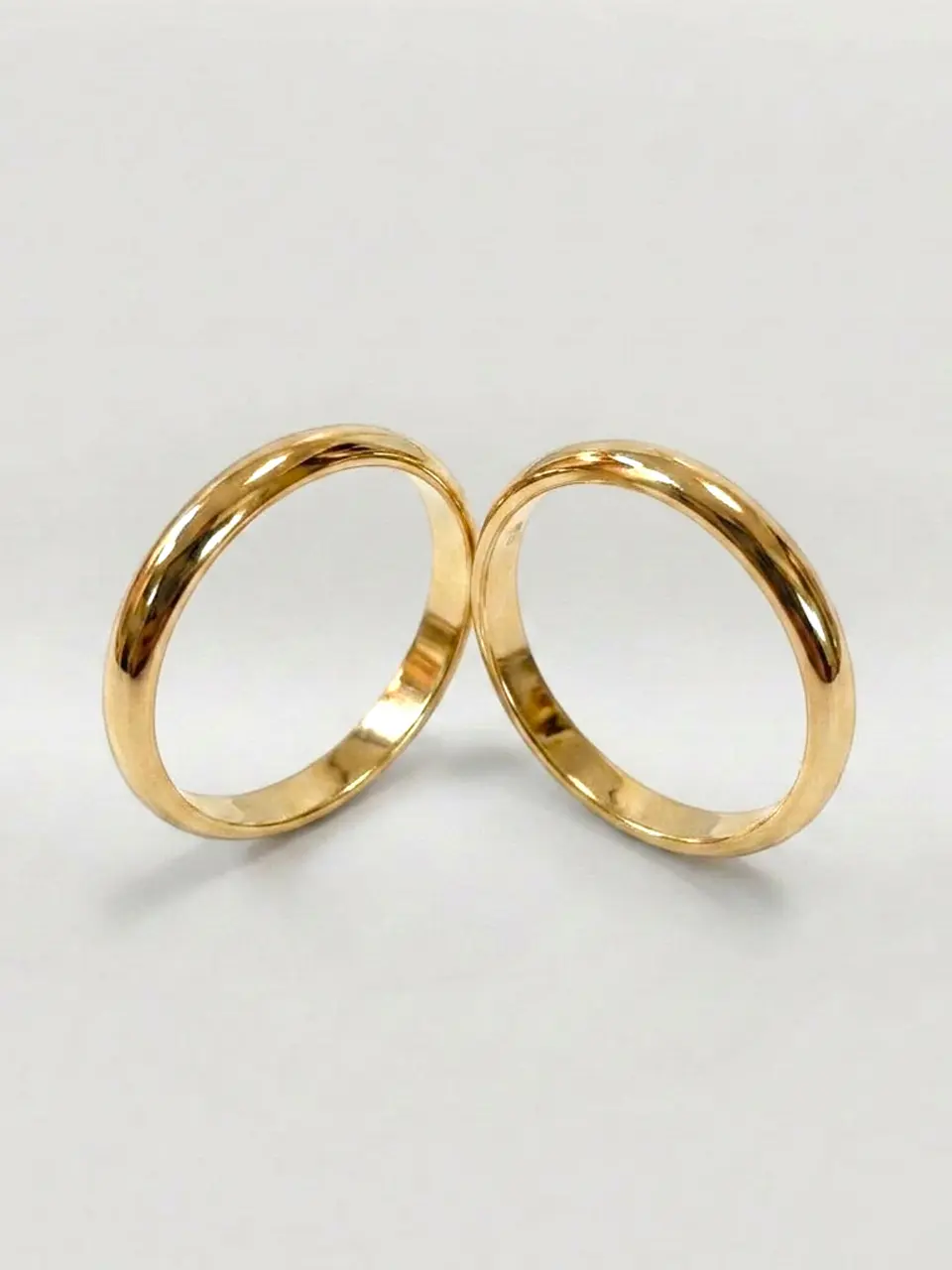 Argollas Estilo Inglés 3 mm Oro 18k 1