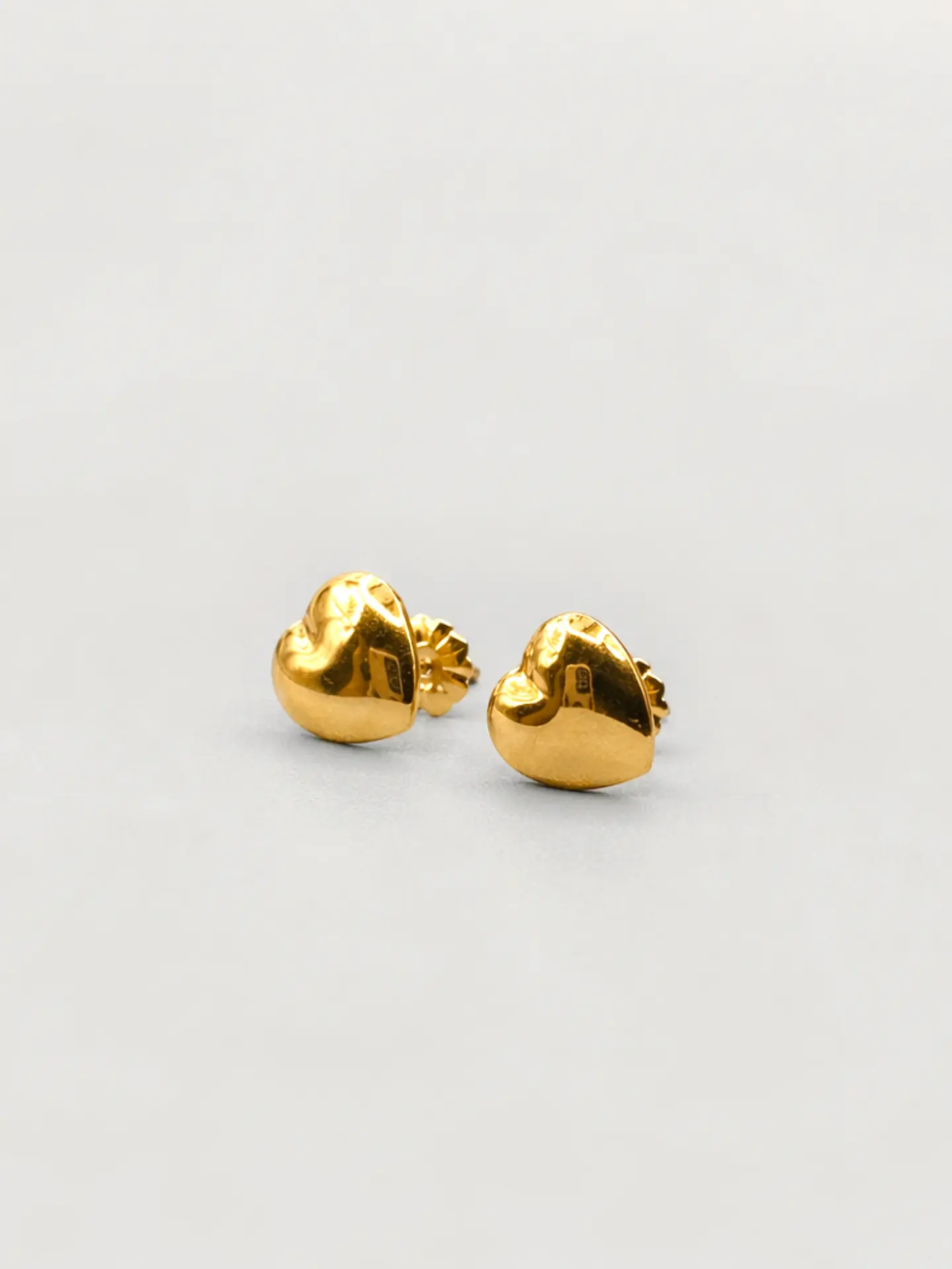Aros Corazón de Amor Grande Oro 18k 1