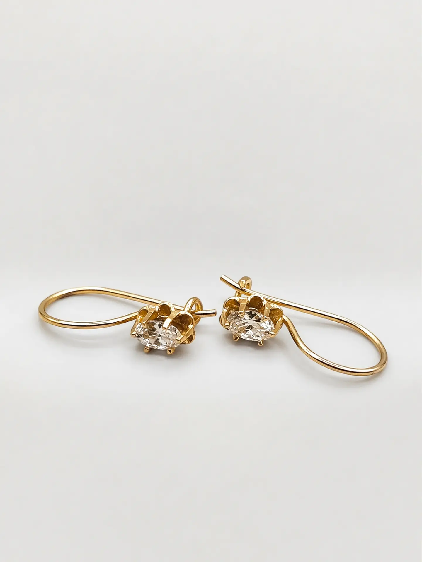 Aros Chatón Italiano Oval Circón Oro 18k 2