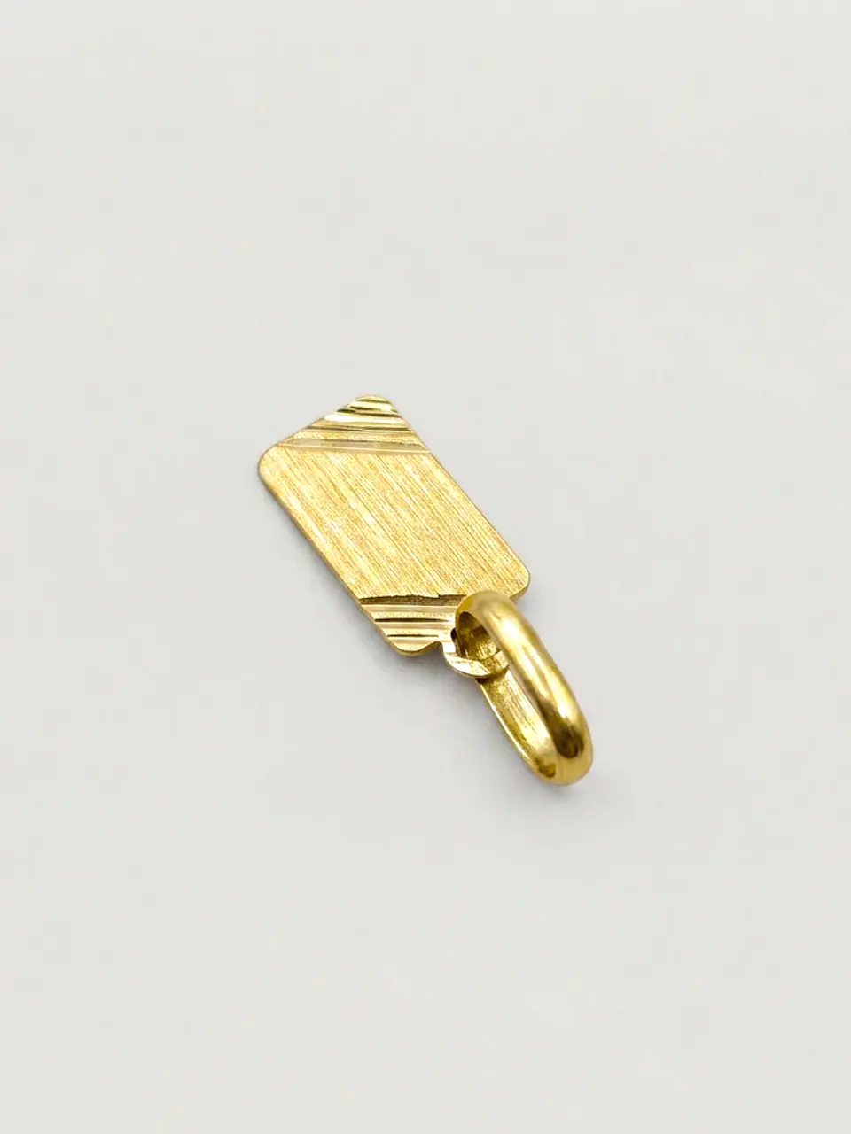 Colgante Placa Mini Identidad Oro 18k 2