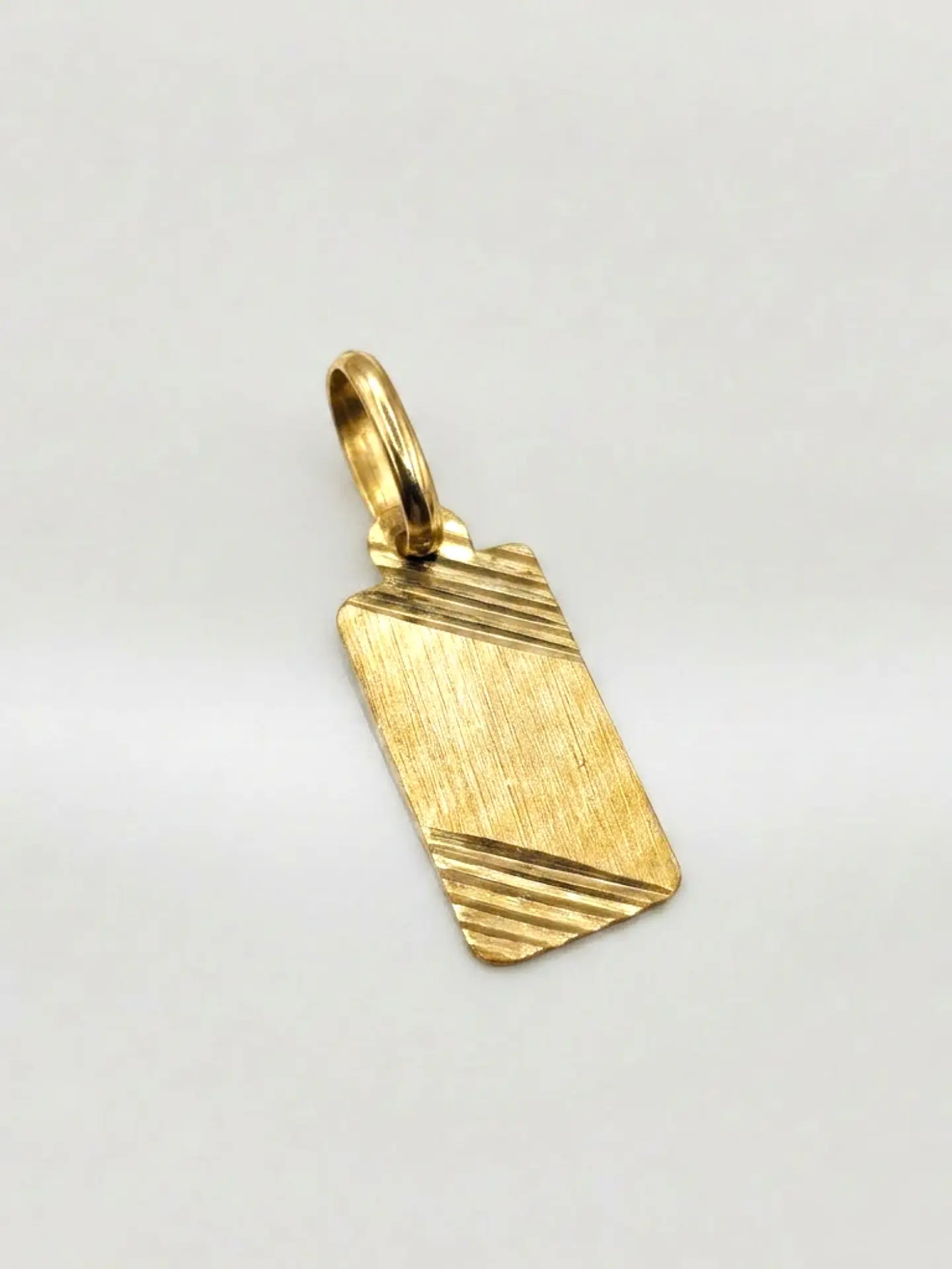 Colgante Placa Satín Identidad Oro 18k 3