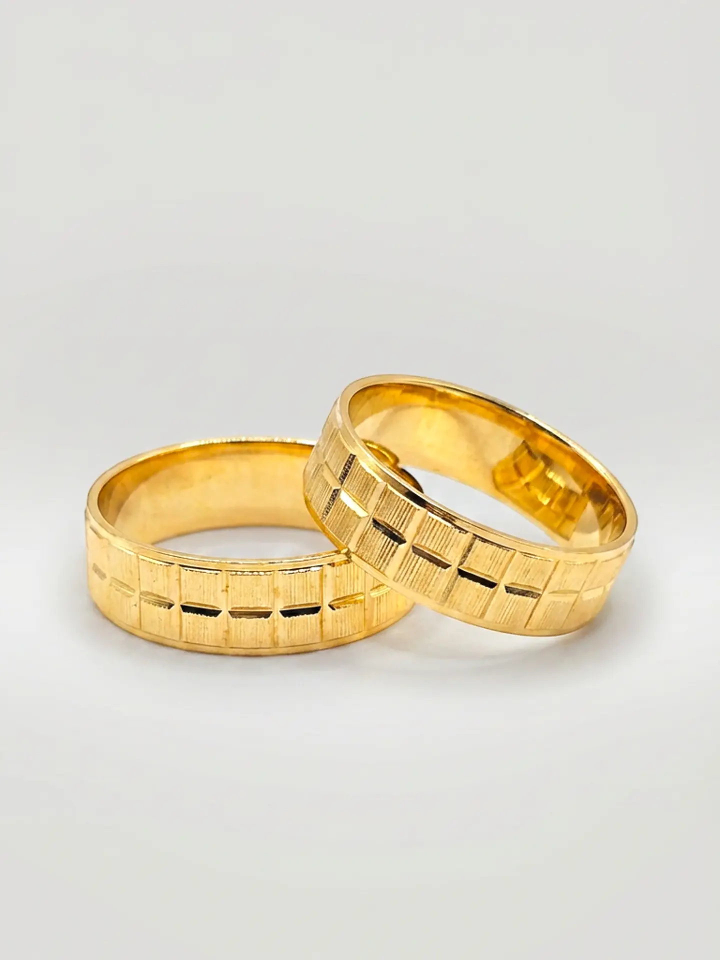 Argollas Nupciales Fe Satín 6 mm Oro 18k 4