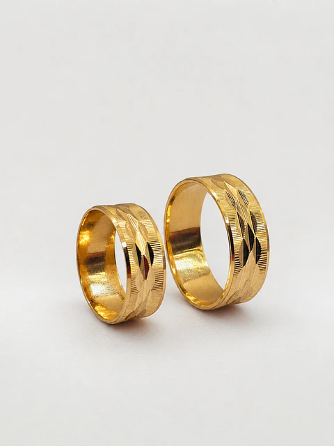 Argollas Matrimonio Hojas Centrales Satín 7 mm Oro 18k