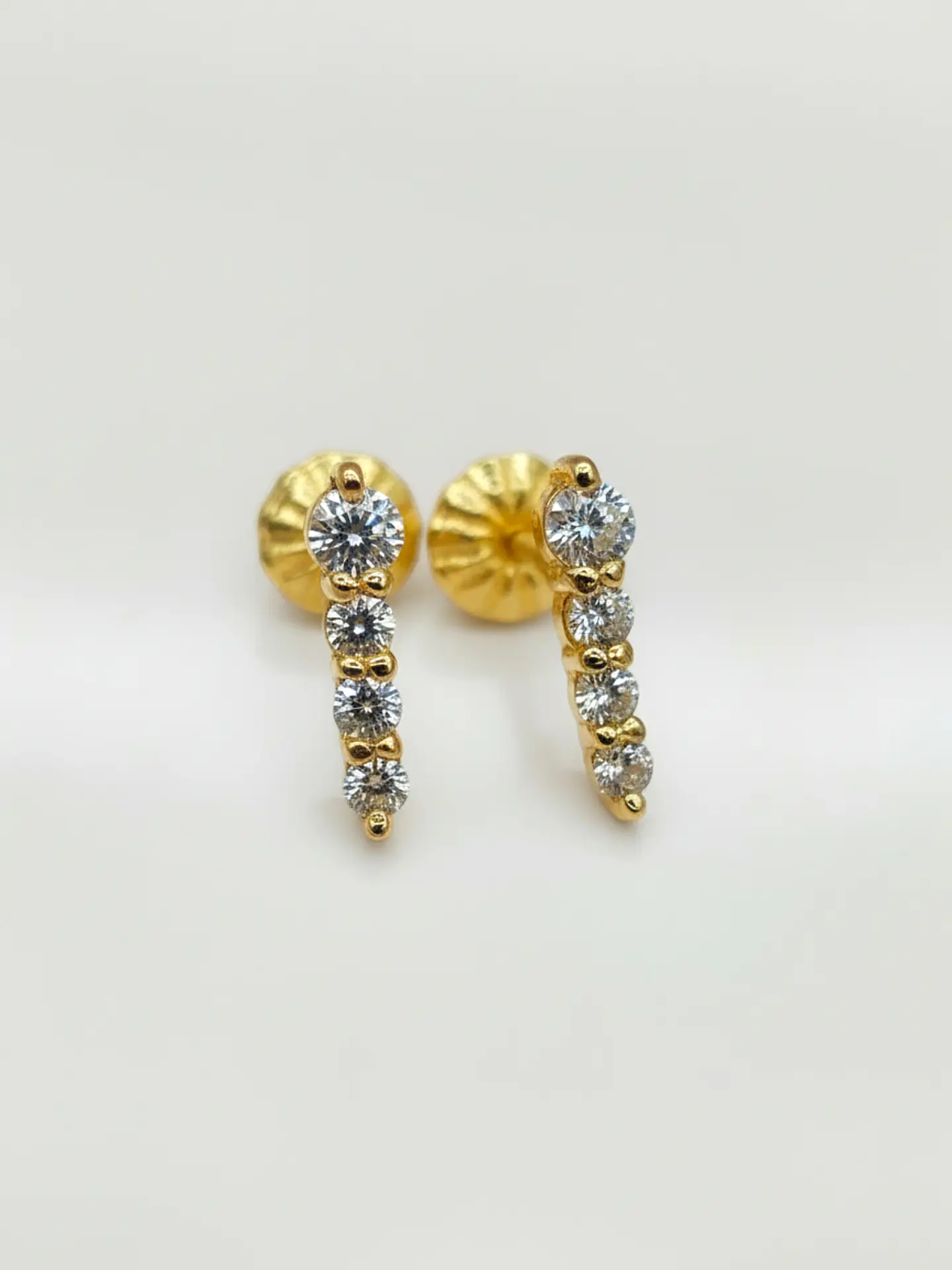 Aros Princesa con Circones Oro 18k 1