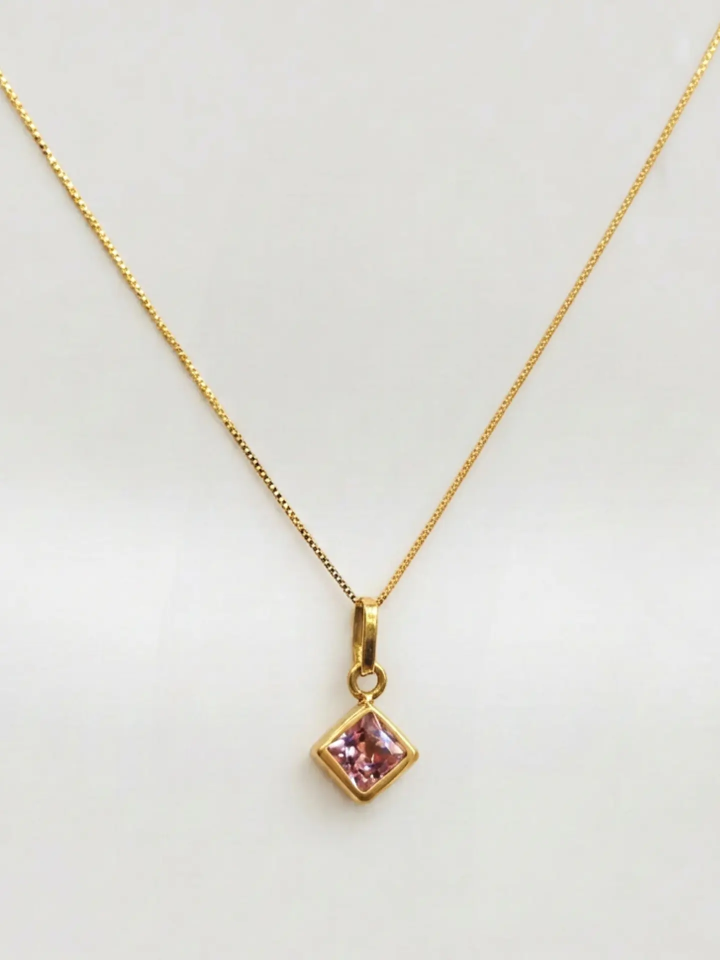 Cadena Veneciana Rombo Rosa de Francia Oro 18k 2