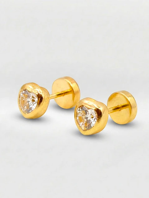Aros Abridores Corazón de Circón Mediano Oro 18k
