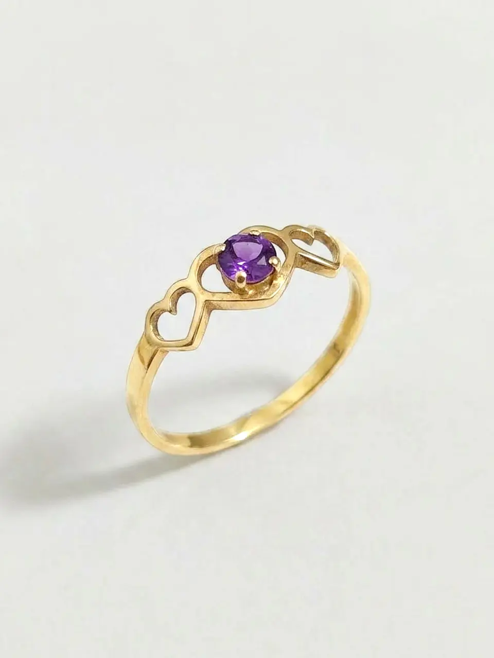 Anillo Trilogía de Corazones Amatista Oro 18k 2