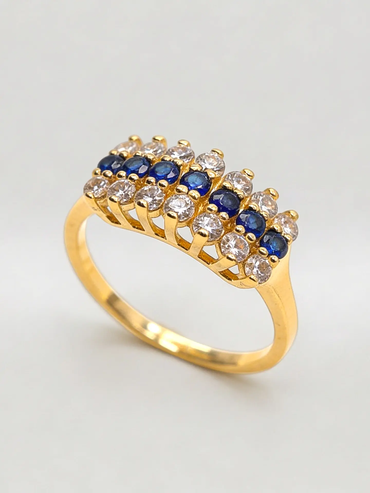 Anillo Condesa Real Zafiro y Circones Oro 18k 1