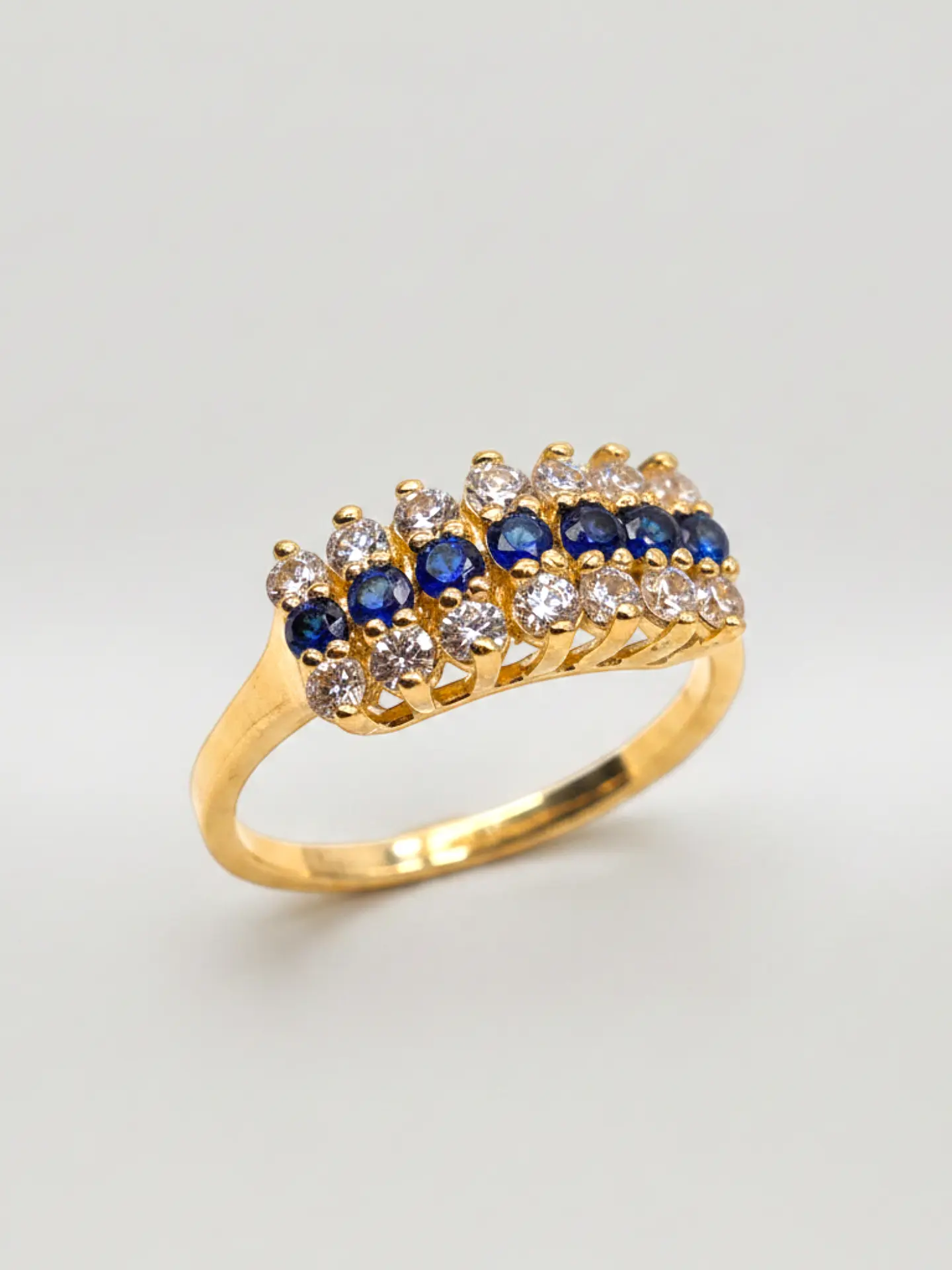 Anillo Condesa Real Zafiro y Circones Oro 18k 2