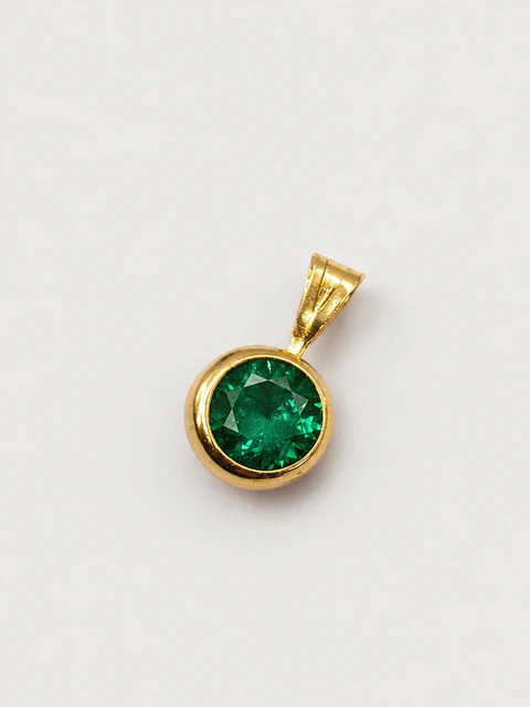 Colgante Punto de Luz Esmeralda Oro 18k