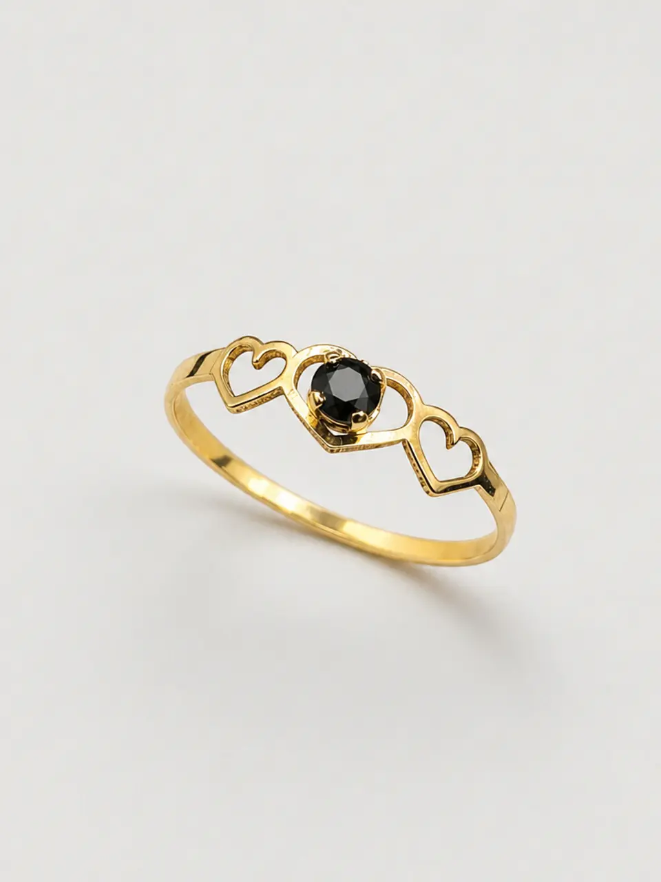 Anillo Trilogía de Corazones Ónix Oro 18k 1