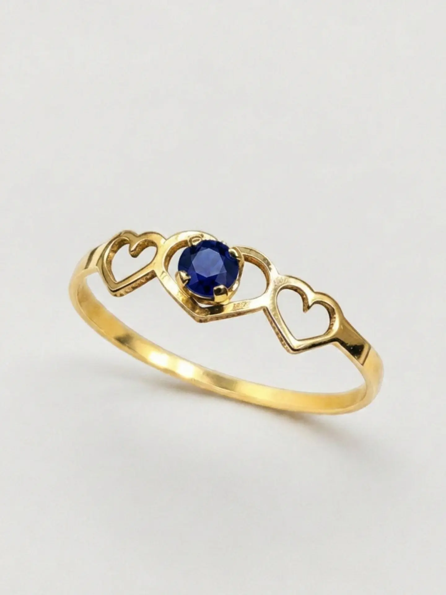 Anillo Trilogía de Corazones Zafiro Oro 18k 2