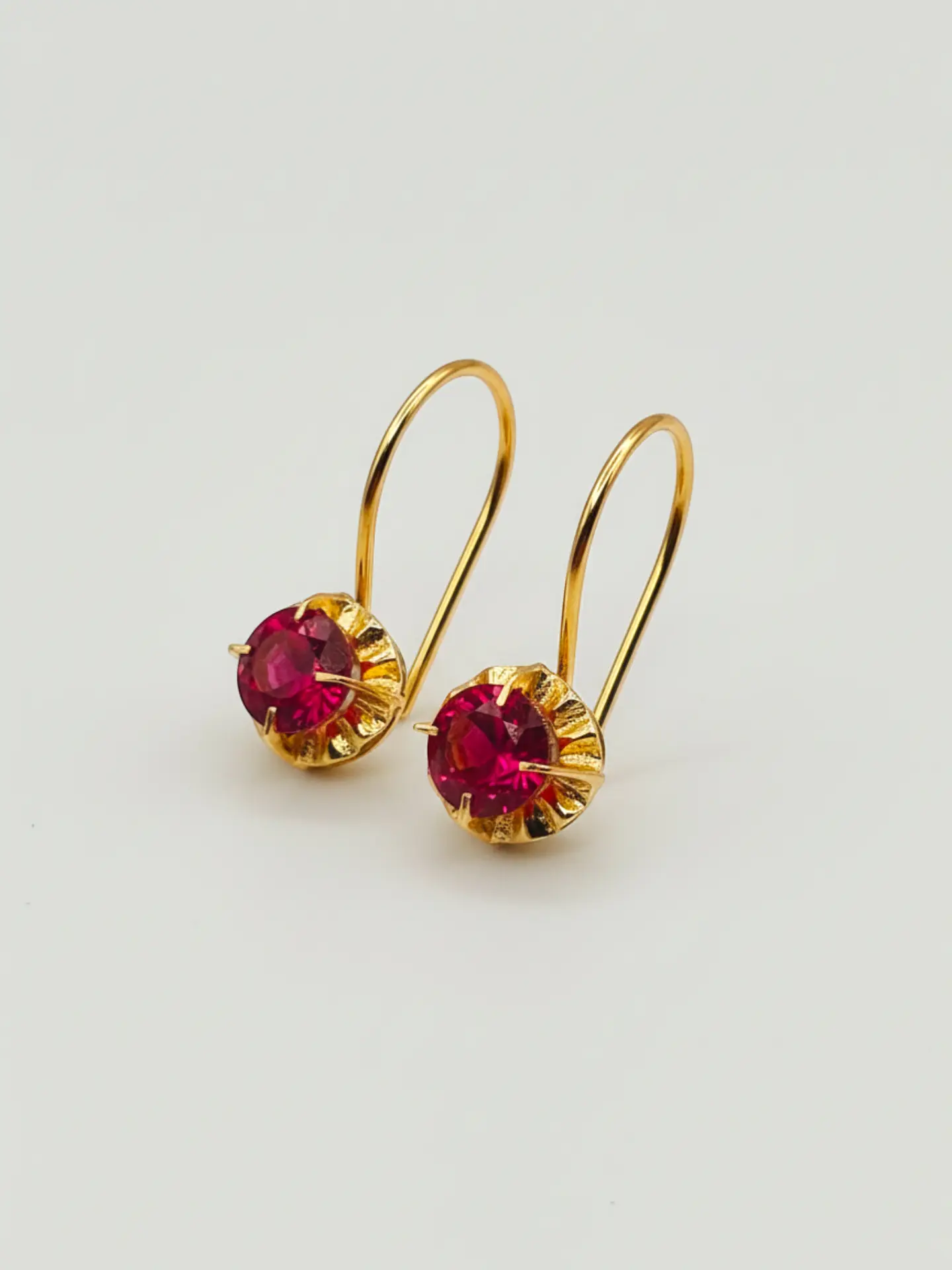 Aros Chatón Pasión de Rubí Oro 18k 4