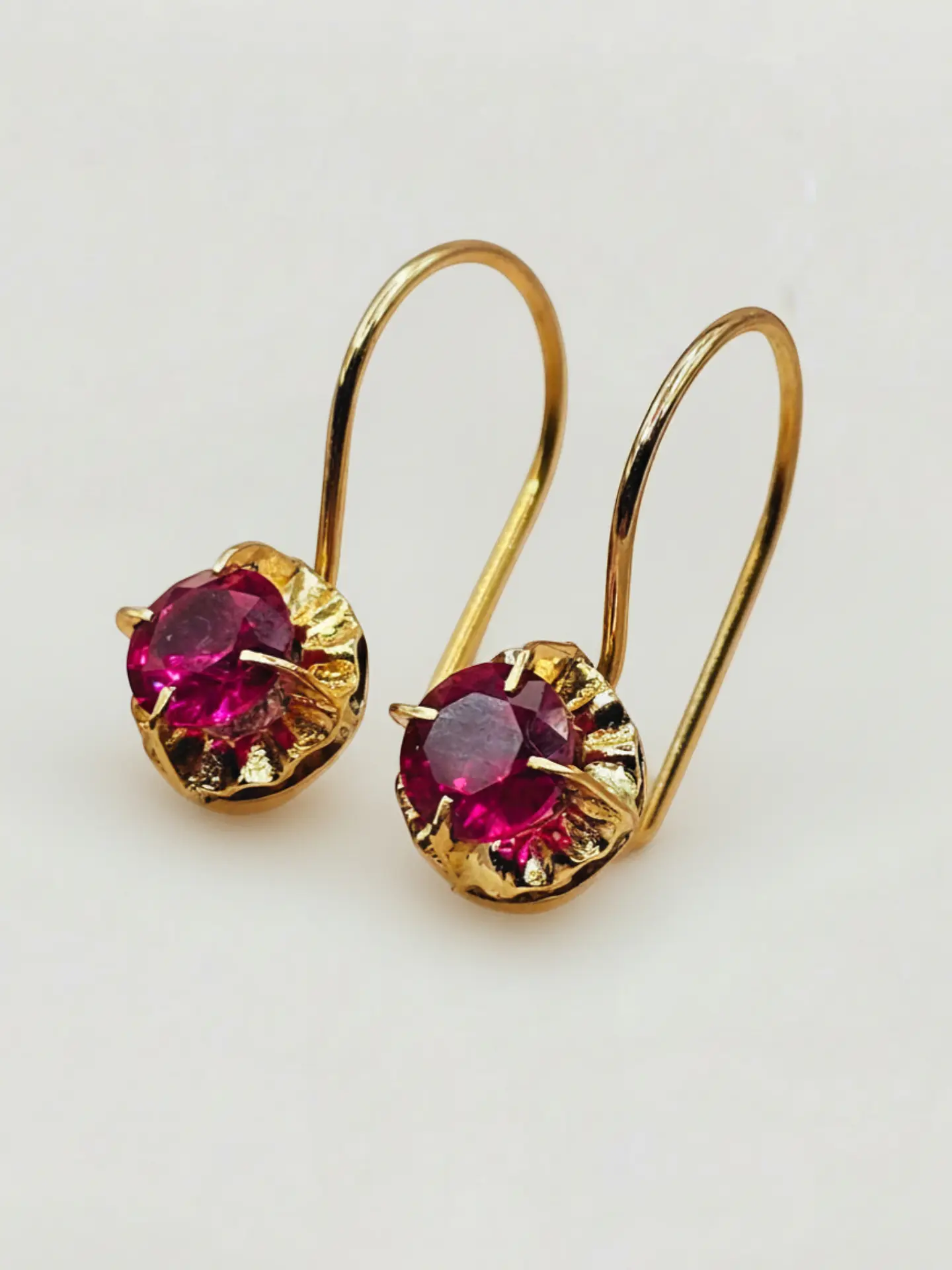 Aros Chatón Pasión de Rubí Oro 18k 1
