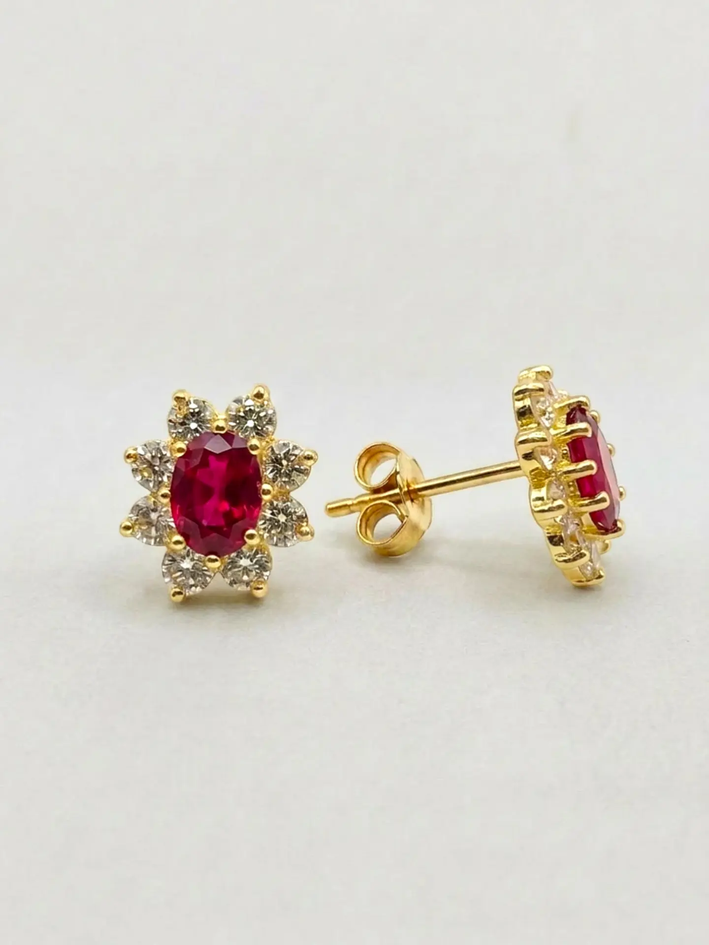 Aros Lady Pasión de Rubí Oro 18k 3