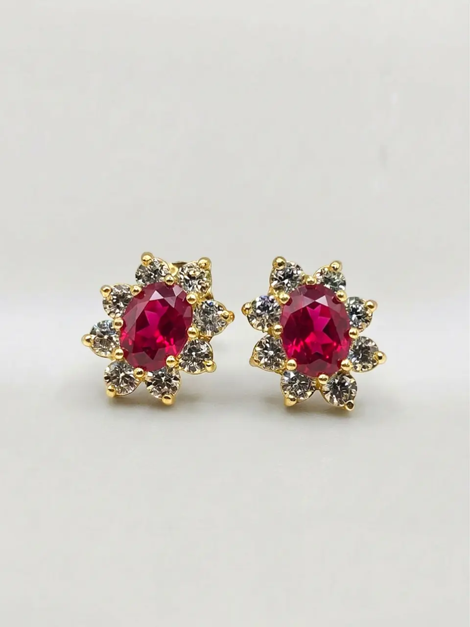 Aros Lady Pasión de Rubí Oro 18k 1