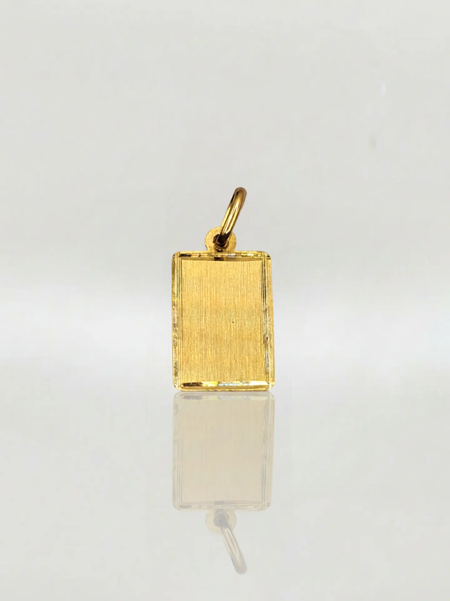Colgante Placa Satín Identidad Oro 18k 2