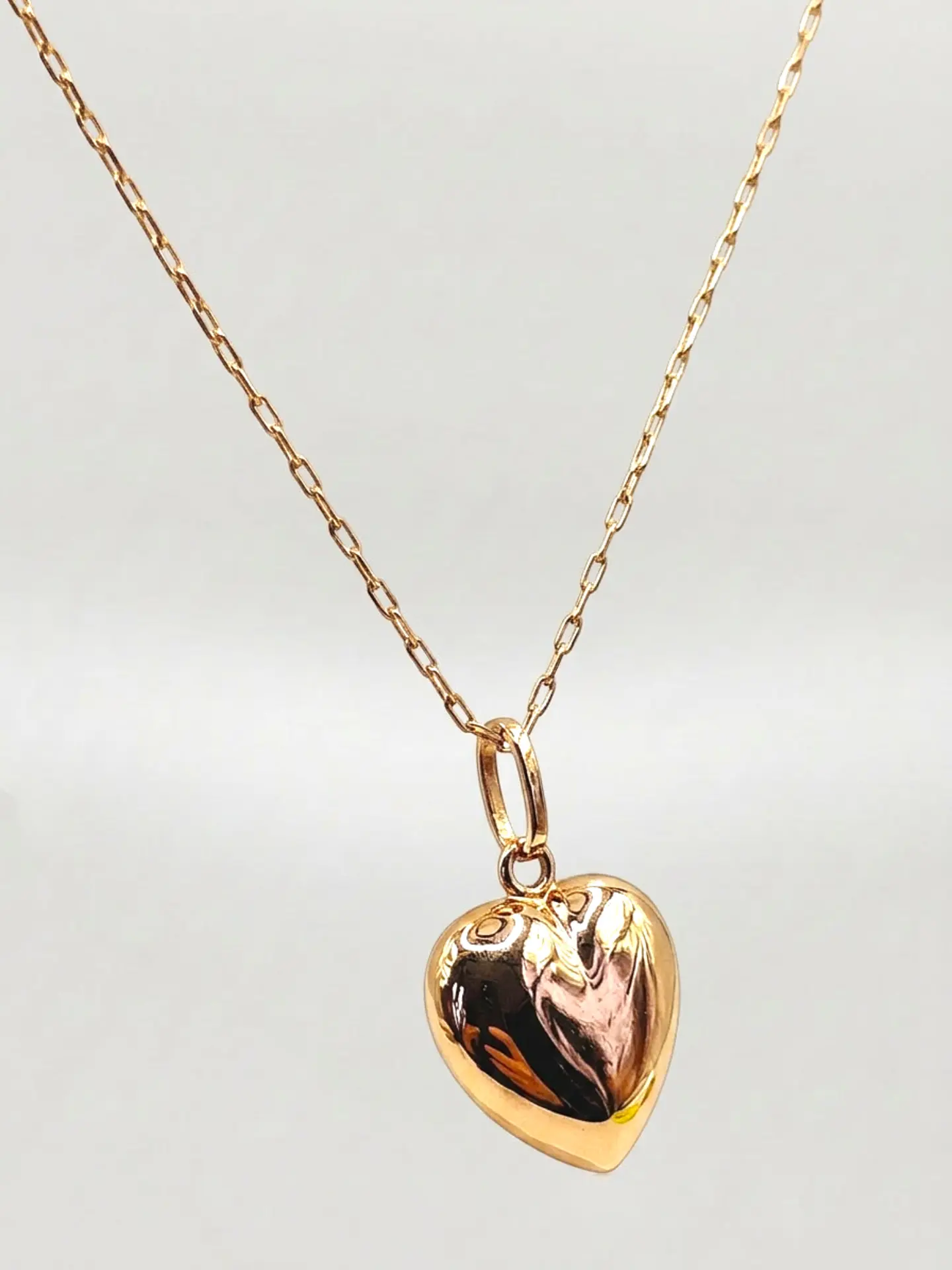 Cadena Corazón en Relieve Esencia Oro 18k 5