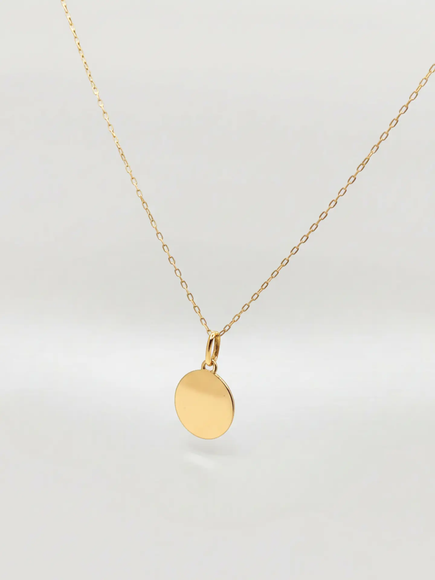 Cadena con colgante esfera liso 18k 2