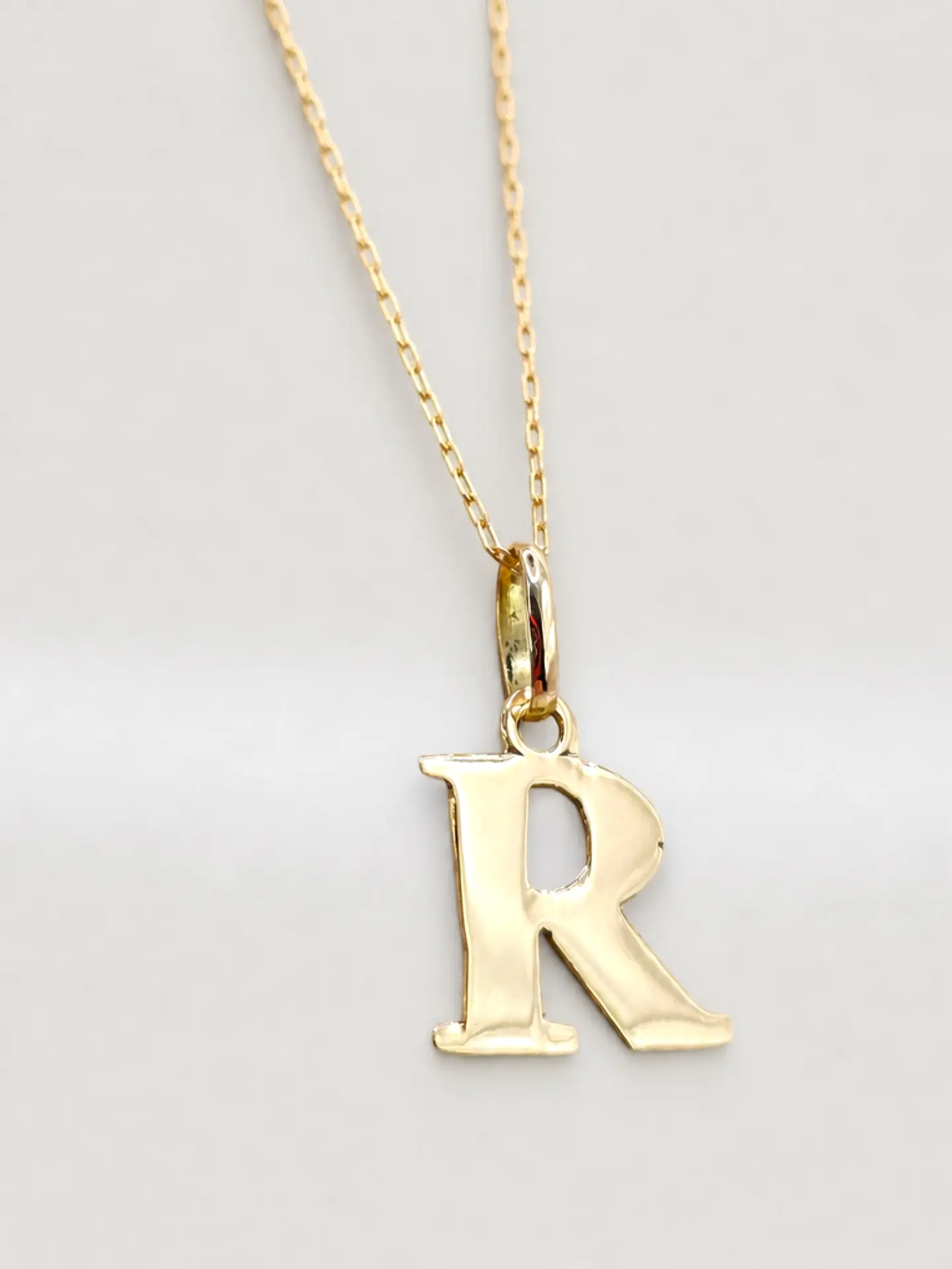 Cadena Legado con Letra Personal Oro 18k 14
