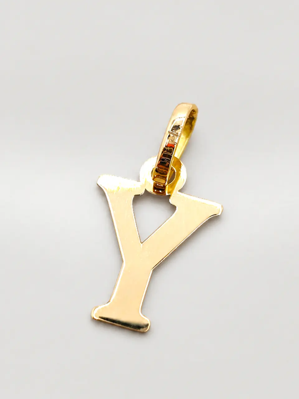 Colgante Letra Identidad Oro 18k 4