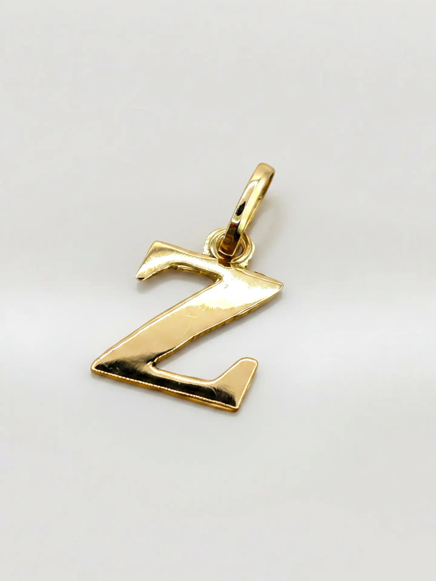 Colgante Letra Identidad Oro 18k 5