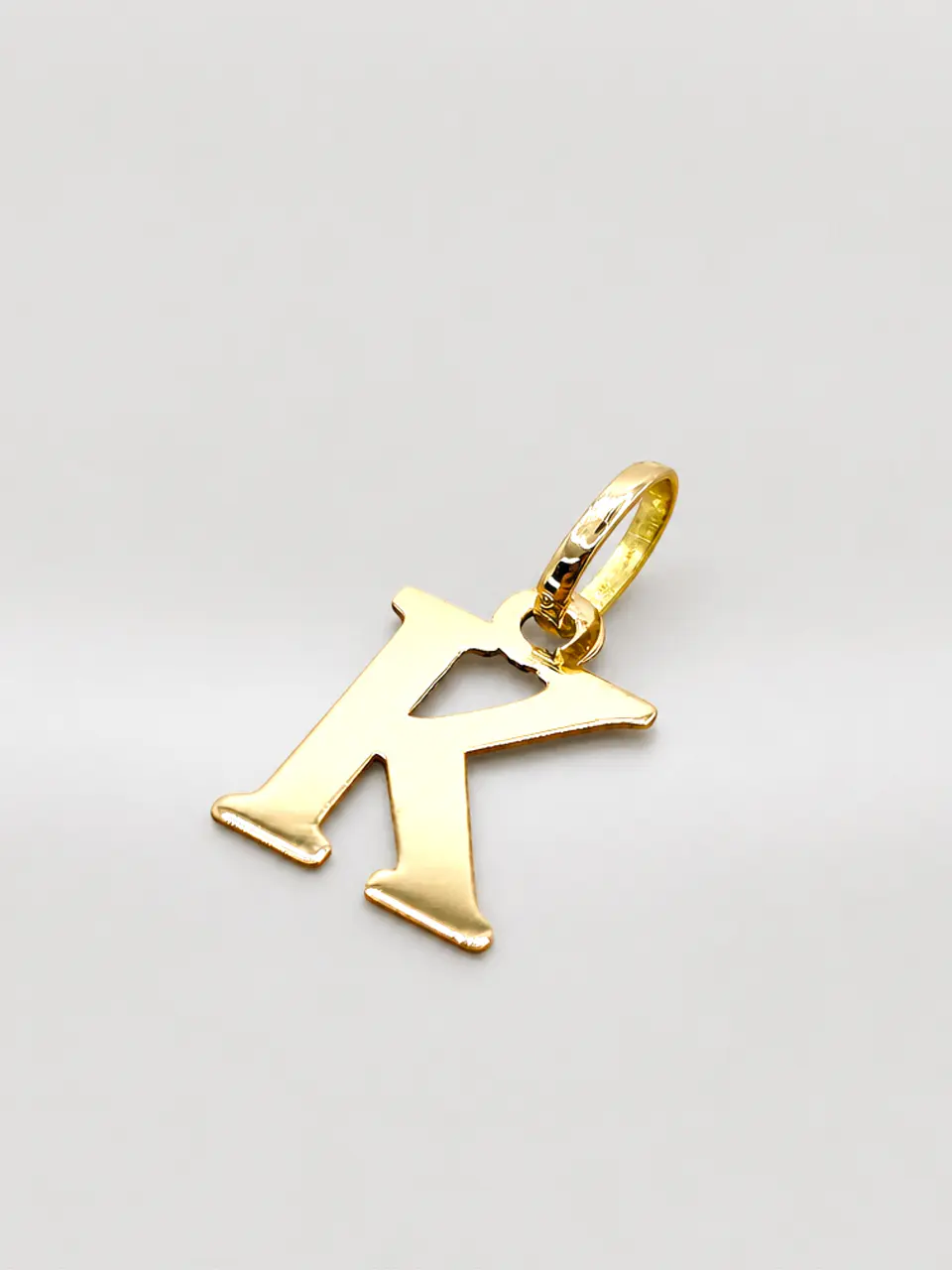 Colgante Letra Identidad Oro 18k 7