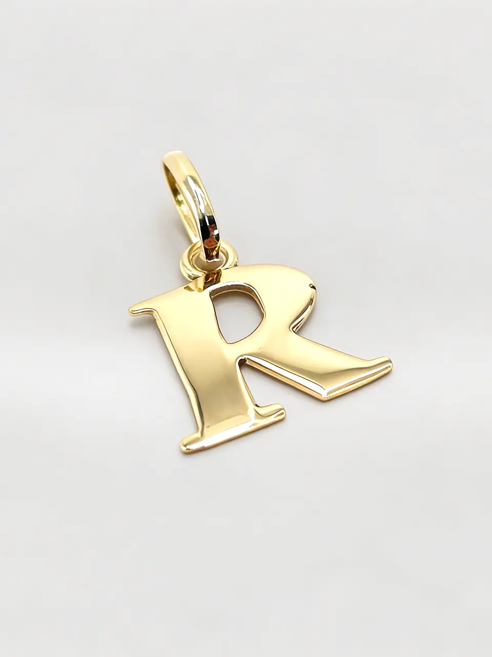 Colgante Letra Identidad Oro 18k 10