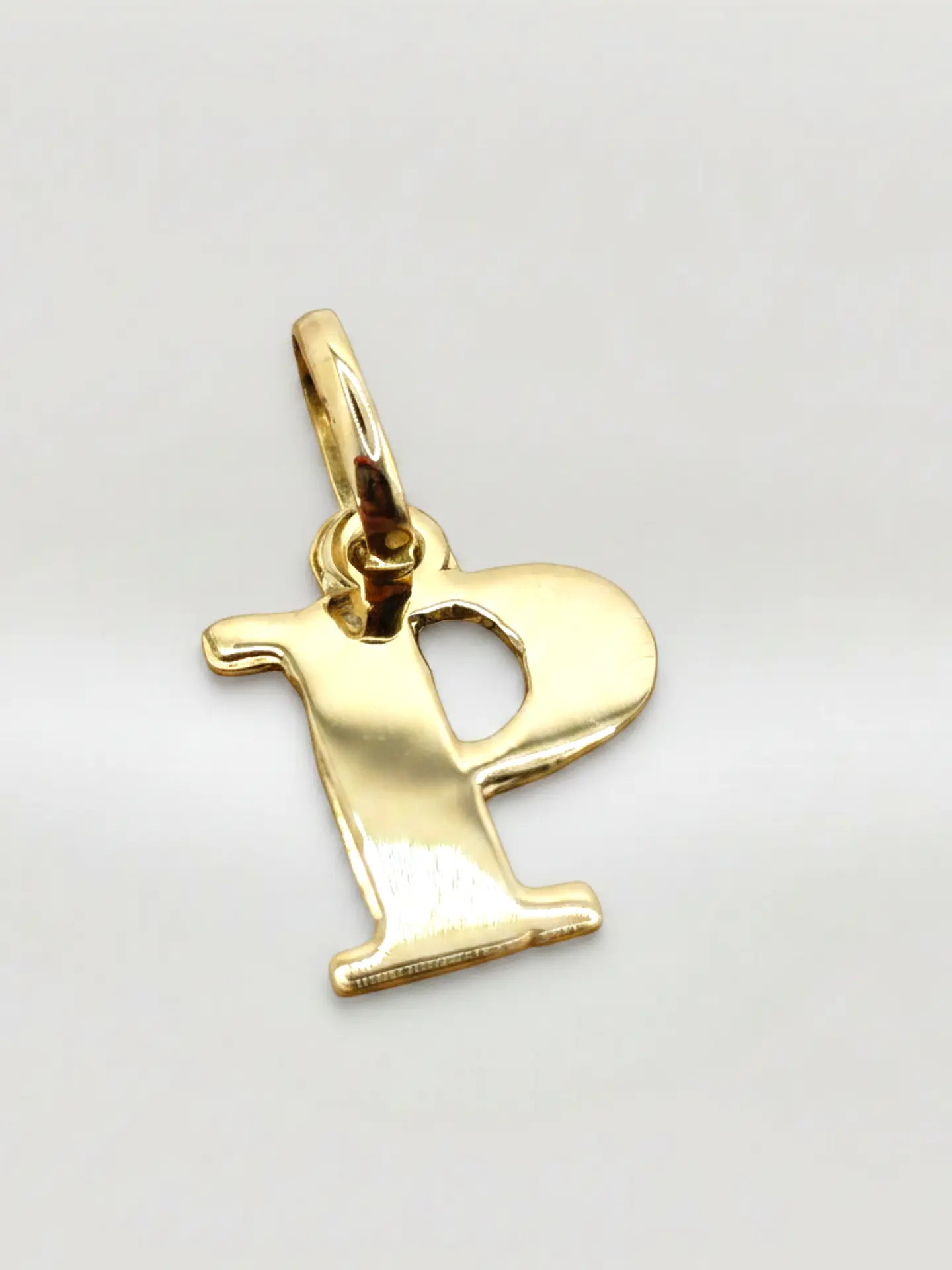 Colgante Letra Identidad Oro 18k 15
