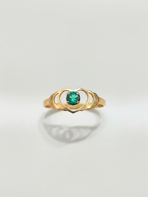 Anillo siluetas de corazones esmeralda Oro 18k