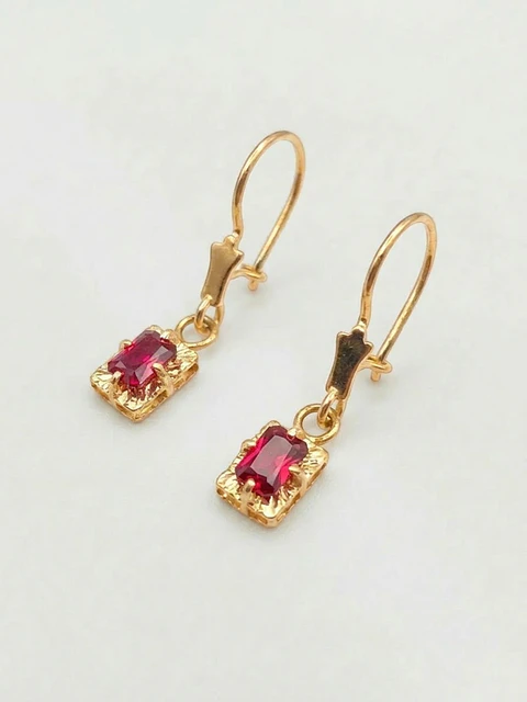 Aros Chatón Cuadrado Pasión de Rubi Oro 18k