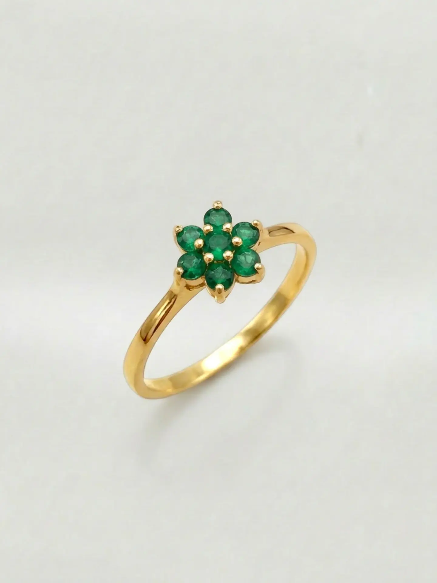 Anillo Roseta Jardín de Esmeraldas Oro 18k 4