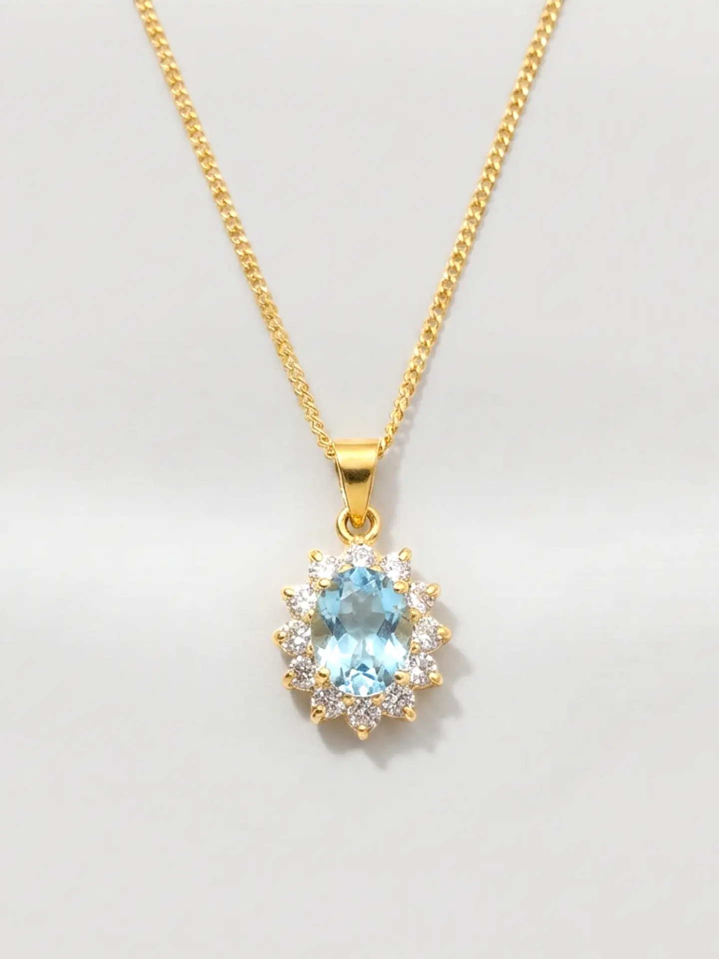 Cadena Reina Mar Aguamarina y Circones Oro 18k 5
