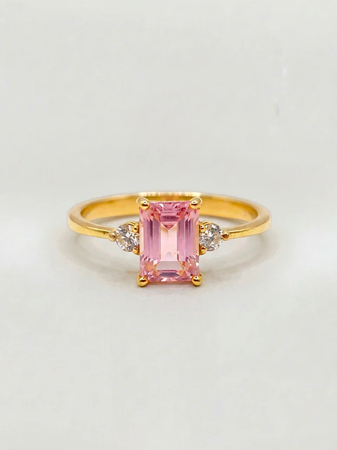 Anillo Reina Rosa de Francia y Circones Oro 18k