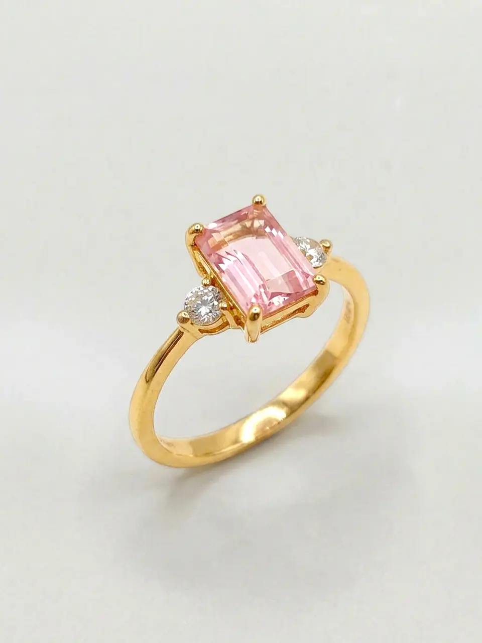 Anillo Reina Rosa de Francia y Circones Oro 18k 2