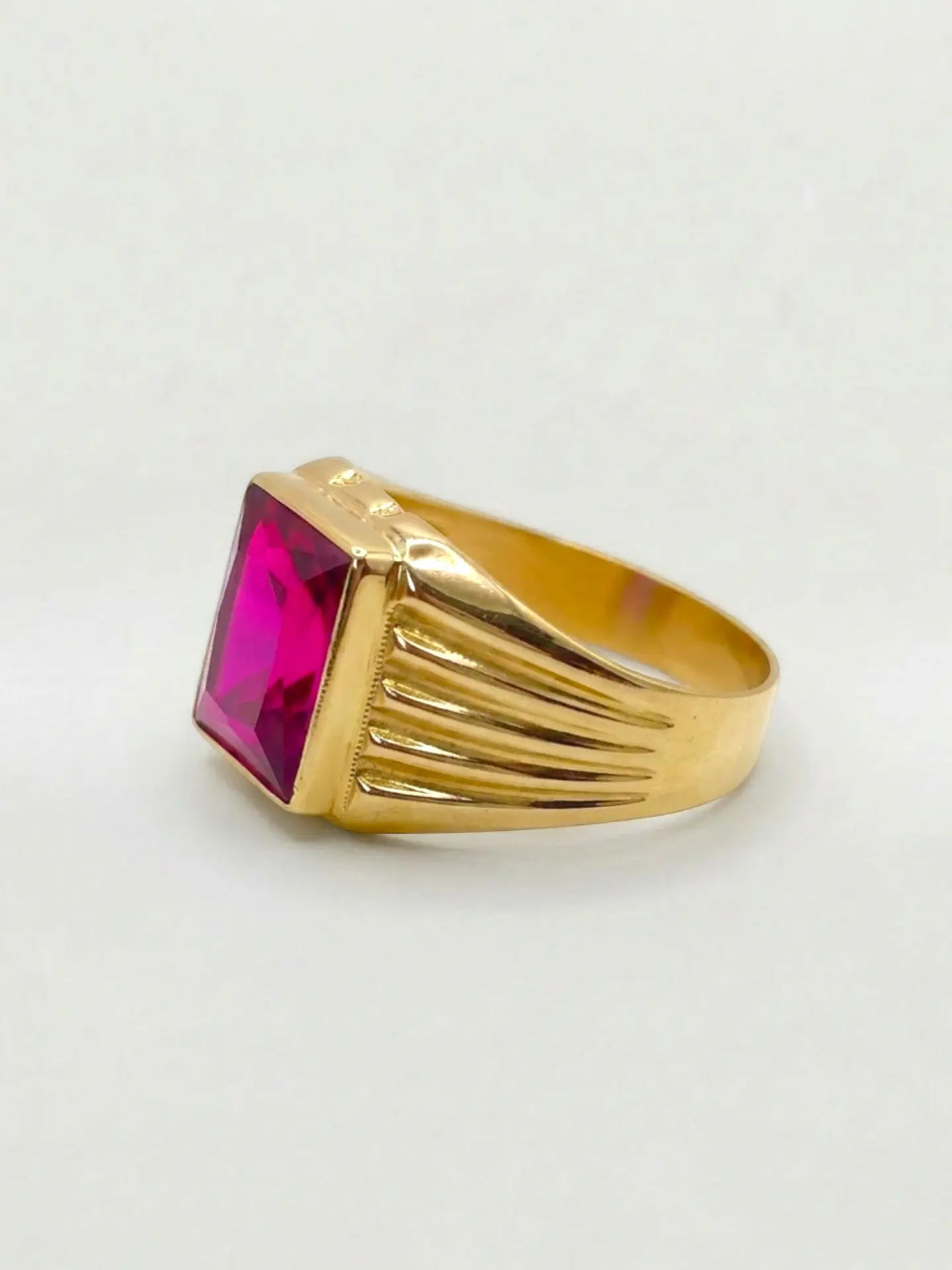 Anillo sello rubi Oro 18k 7