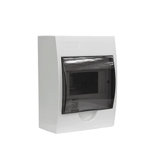 TABLERO SOBREPUESTO 6 POLOS L/HALOGENO DB0240