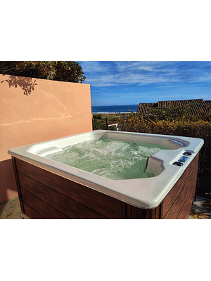 Spa Exterior Raiatea