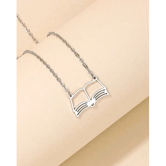 Collar Plateado Forma De Libro
