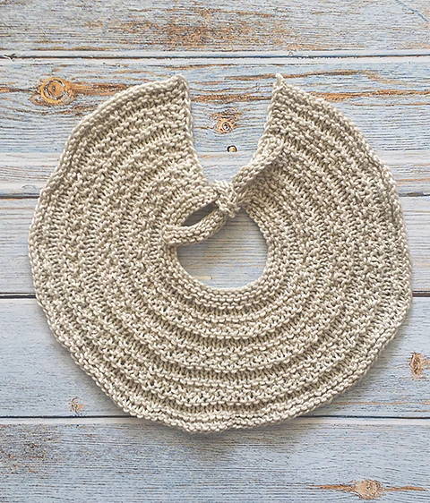 Babero Milagros Beige