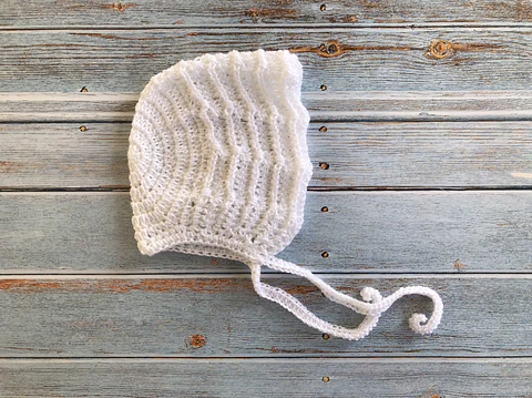 Capota crochet blanca