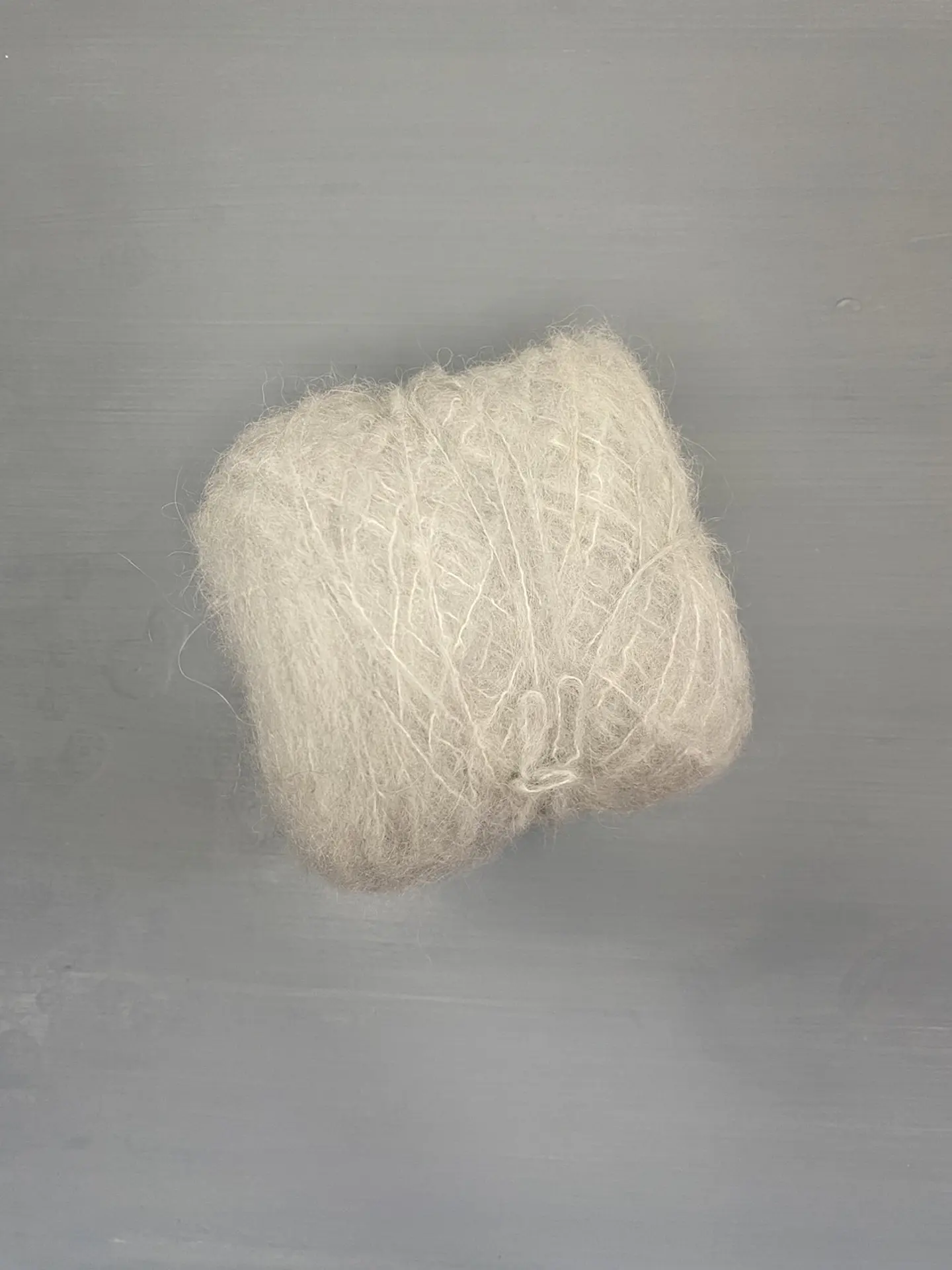 Alpaca Perchada gris claro 2